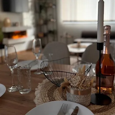 Goldy With Private Garden Appartamento