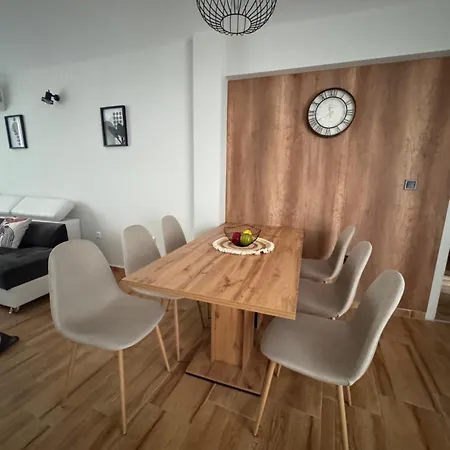 Goldy With Private Garden Appartamento *