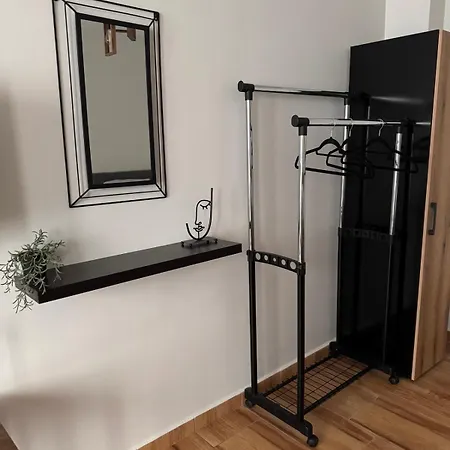 Apartament Goldy With Private Garden Burgas
