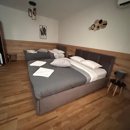 Goldy With Private Garden Apartament Burgas